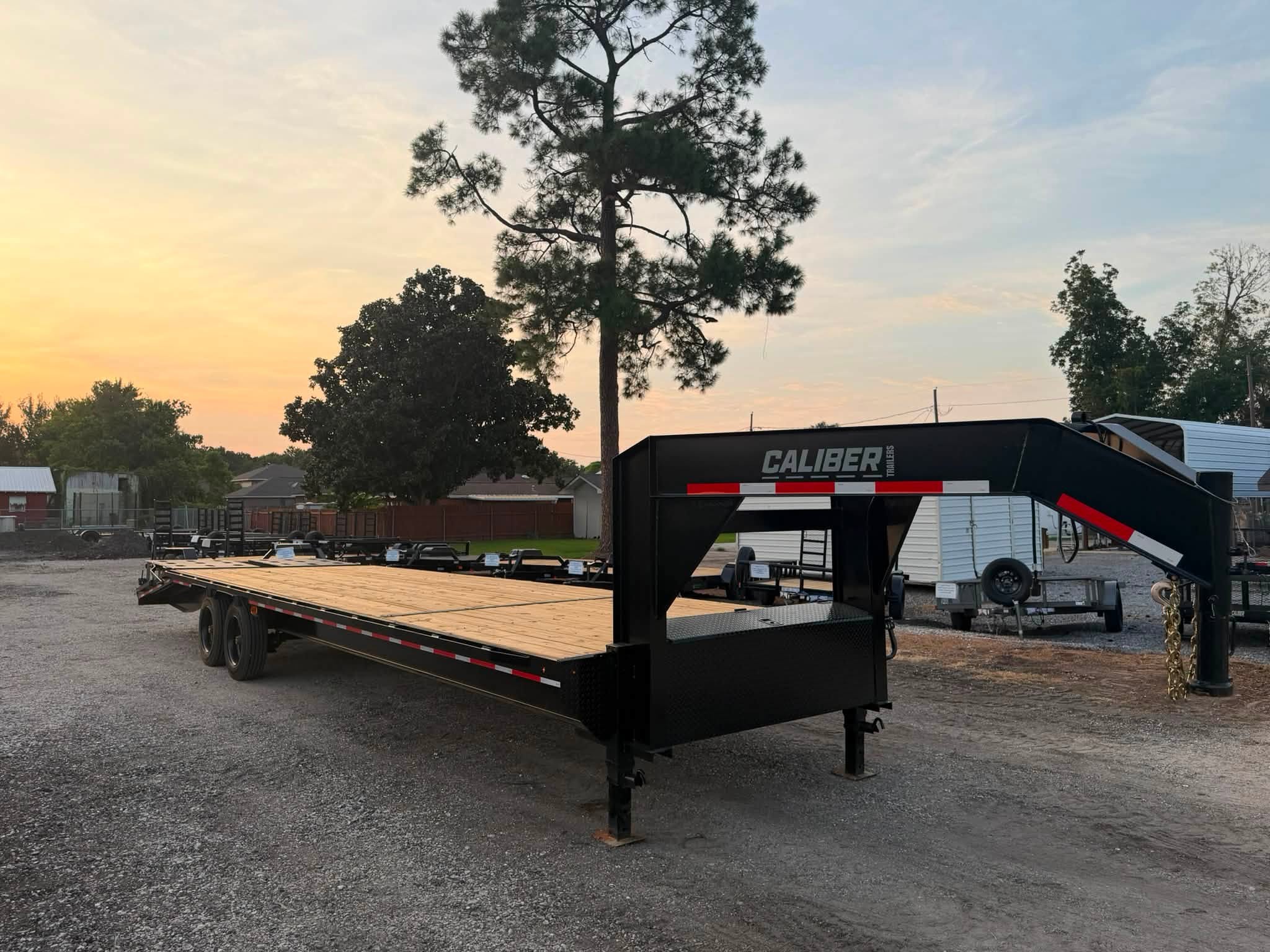 Grizzly Trailers shop